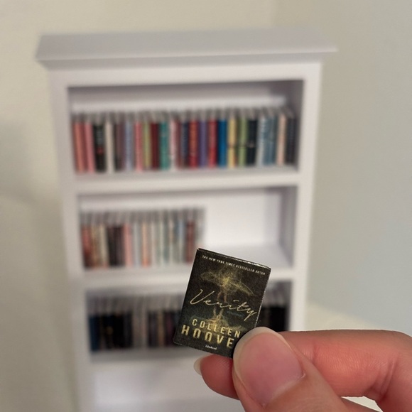 Mini bookcase - Picture 4 of 9